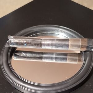 Laura Mercier Finishing Brush